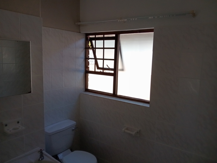 2 Bedroom Property for Sale in Langenhovenpark Free State